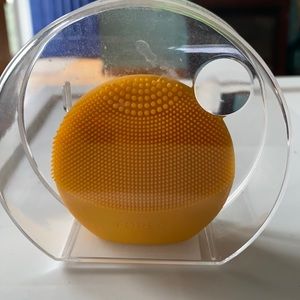 New Foreo face cleaner, scrubber